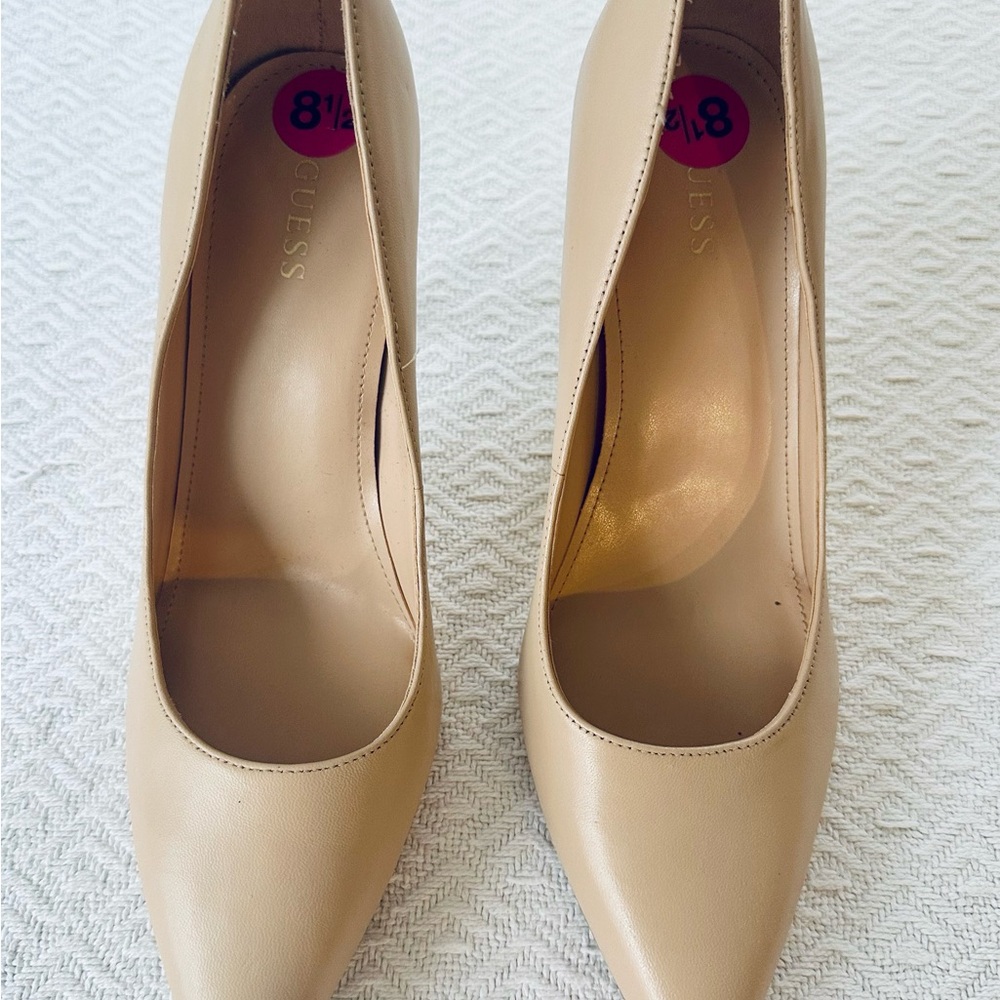 Guess Women's Tan Heels, Size 8.5, 4” Heel